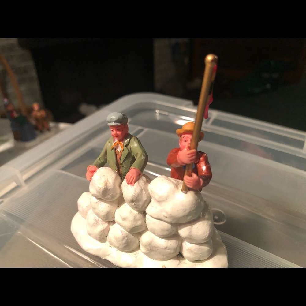 Lemax Snow fort